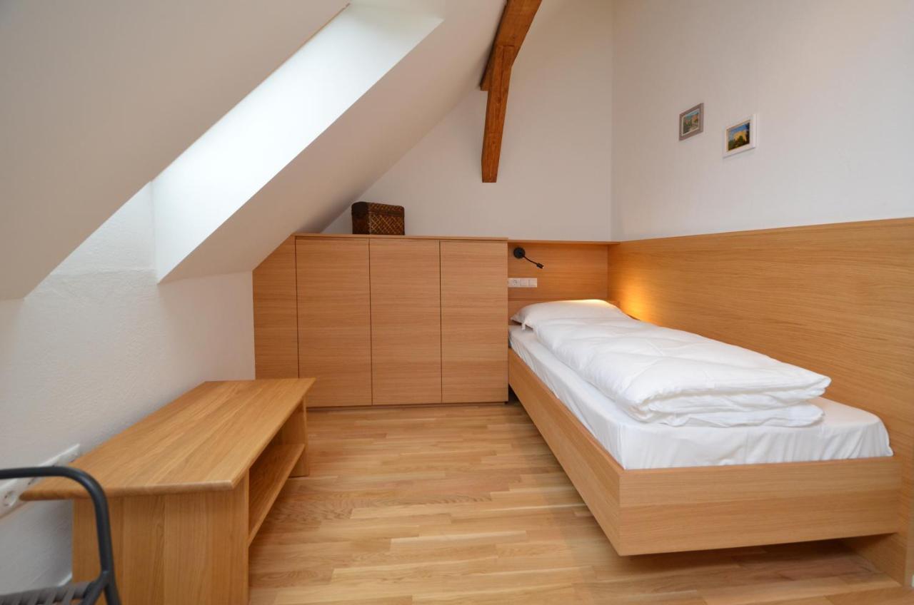 Aurturist Brunico Apartment Bagian luar foto