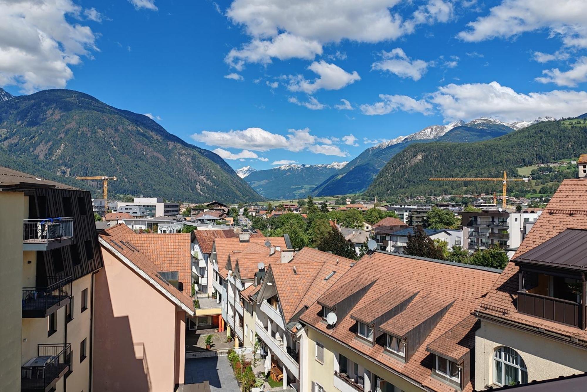 Aurturist Brunico Apartment Ruang foto